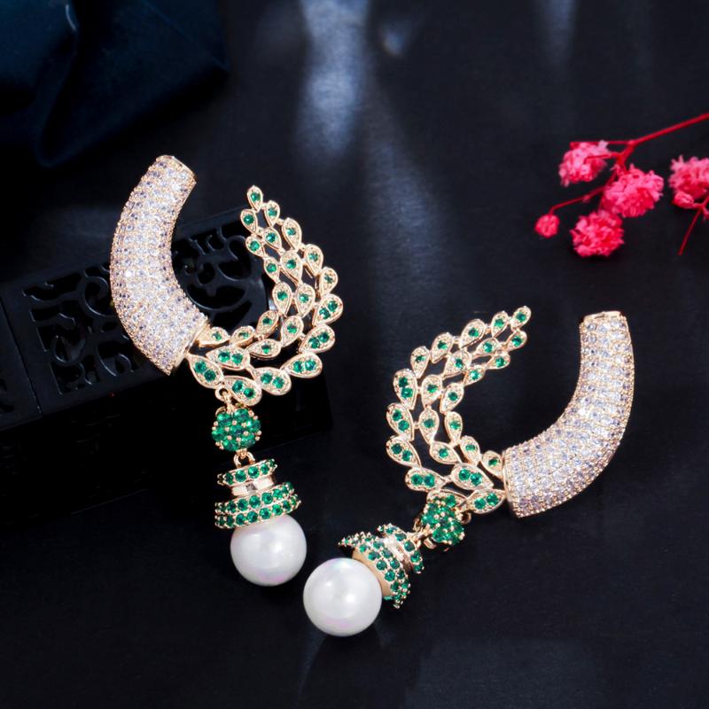 Dangle & Chandelier ThreeGraces Luxury Green Cubic Zirconia Long Simulated Pearl Earrings For Ladies Dubai Gold Color Wedding Jewelry ER675, Silver
Dangle & Chandelier ThreeGraces Luxury Green Cubic Zirconia Long Simulated Pearl Earrings For Ladies Dubai Gold Color Wedding Jewelry ER675, Silver