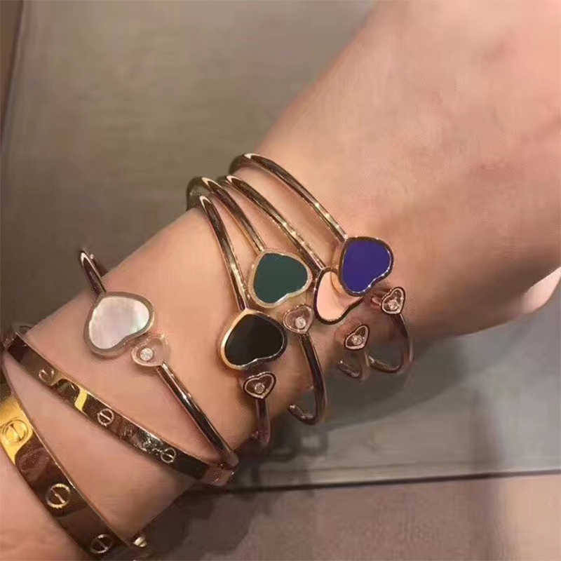 Chopin039s new Happy Hearts Love Diamond Opening Lady Bracelet Luxurys Designers jewelry