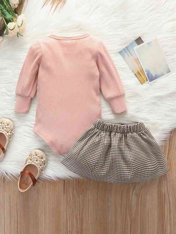 Baby Puff Sleeve Bodysuit & Houndstooth Print Buckle Pleated Skirt SHE