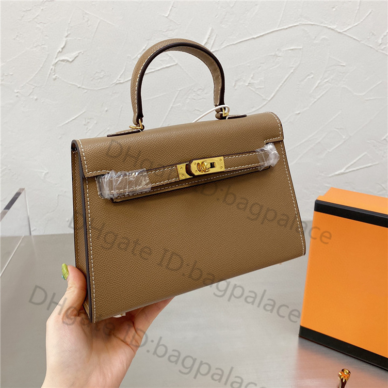 High Quality 2021 Luxurys Designers Bags Shoulder Bag Handbag Messenger Women Totes Fashion Vintage Pretty Handbags Classic Crossbody Clutch Purse Satchel, No bags
High Quality 2021 Luxurys Designers Bags Shoulder Bag Handbag Messenger Women Totes Fashion Vintage Pretty Handbags Classic Crossbody Clutch Purse Satchel, No bags