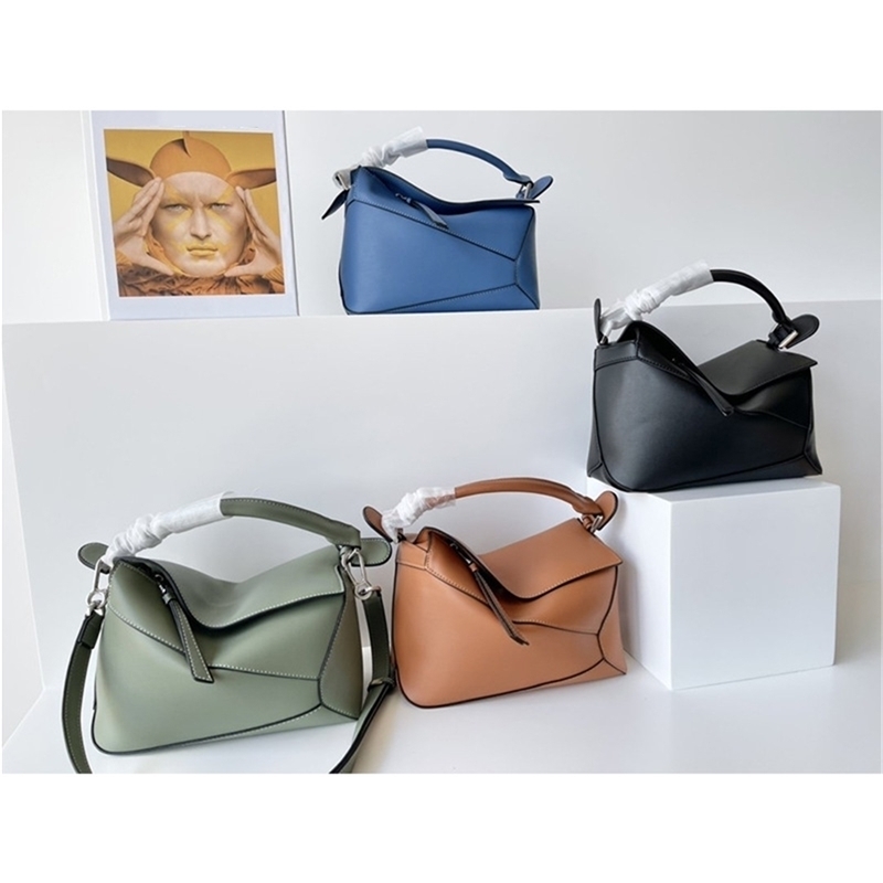 Women Luxurys Designers Bags 2021 Shop Purchase simple puzzle geometric One Messenger of Spirit S Designer Handbag Handbags Totes Crossbody Bag
Women Luxurys Designers Bags 2021 Shop Purchase simple puzzle geometric One Messenger of Spirit S Designer Handbag Handbags Totes Crossbody Bag
