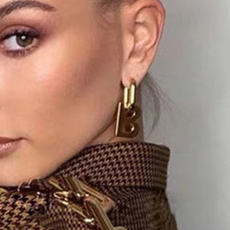 Women Earings Luxurys Designers Earrings Designer Jewelry Studs Fashion Des Boucles D'oreilles Designer Earrings BB Design Letters 2104082L
Women Earings Luxurys Designers Earrings Designer Jewelry Studs Fashion Des Boucles D'oreilles Designer Earrings BB Design Letters 2104082L