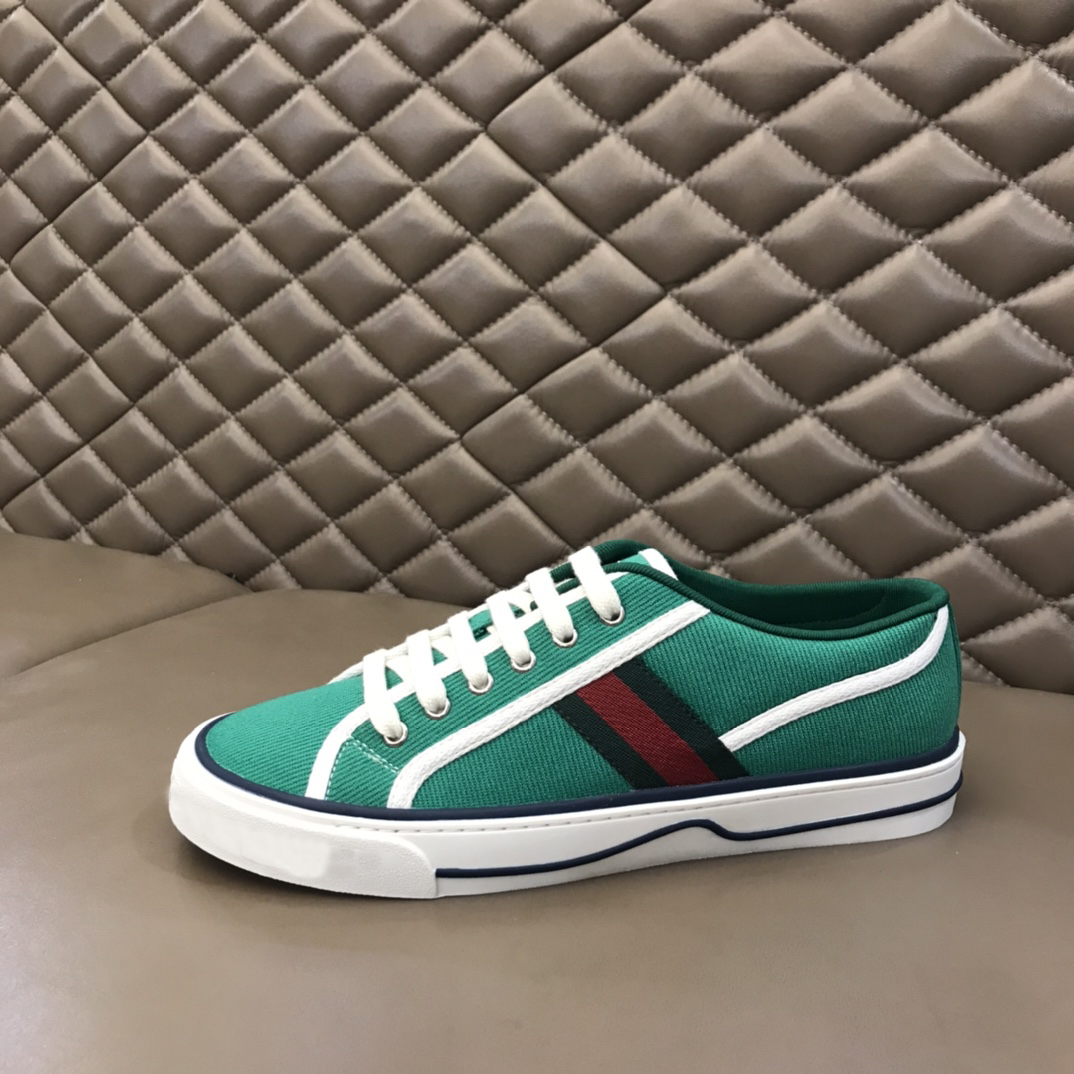 Top Quality three Stripe Party Casual Shoes White Mens Women Lace-up Rubber sole Loafers Designer 1977 Canvas lover flats with box 35-45, Black
Top Quality three Stripe Party Casual Shoes White Mens Women Lace-up Rubber sole Loafers Designer 1977 Canvas lover flats with box 35-45, Black