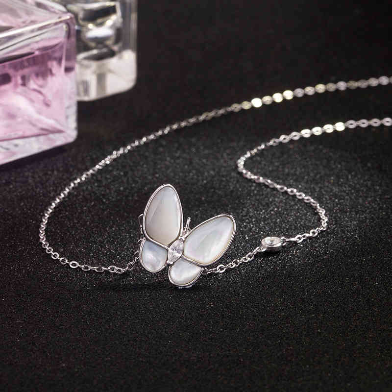 S925 Pure Silver Diamond White Shellfish Butterfly Necklace with Versatile Temperament