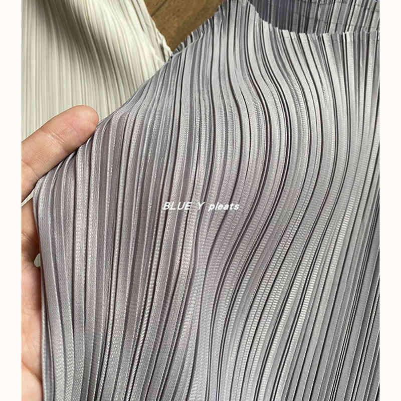 Classic Miyake Pleated female basic models wild I-shaped turtle neck women sleeveless temperament T-shirt vest aesthetic clothes 210406