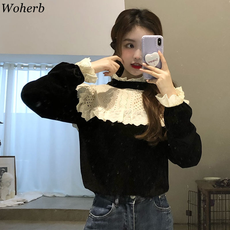 Blouses Women Turtleneck Lace Patchwork Loose Velvet Shirts Spring Korean Chic Blouse Vintage Temperament Ladies Tops 210519