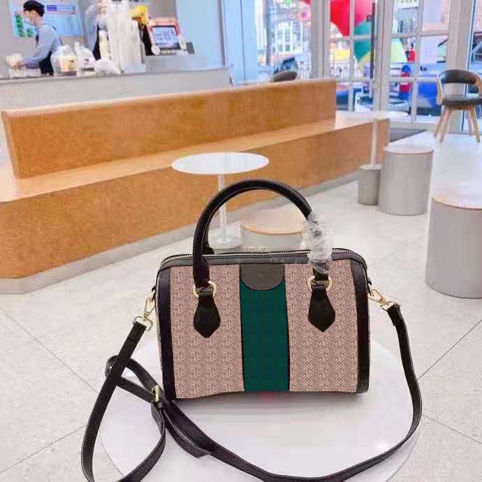 Designer high quality bag Boston handbag 32cm and 23cm ladies luxury fashion classic portable pillow oblique female shoulder bags
Designer high quality bag Boston handbag 32cm and 23cm ladies luxury fashion classic portable pillow oblique female shoulder bags