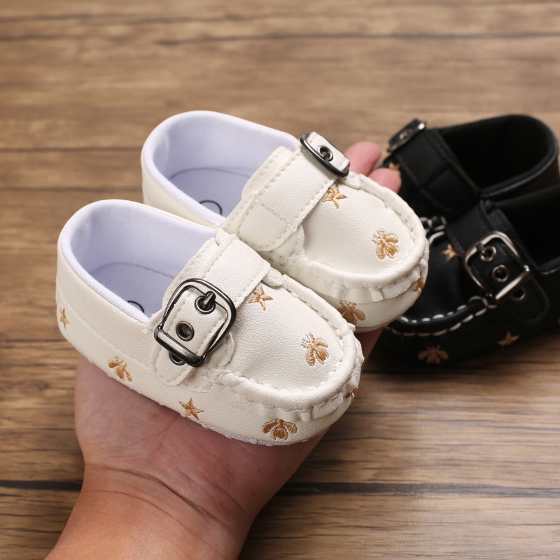 Baby Boys Girls First Walkers PU Leather Soft Sole Newborn Gommino Animal Bee Prints Baby Moccasins Zapatos Bebe Drop Shipping, White
Baby Boys Girls First Walkers PU Leather Soft Sole Newborn Gommino Animal Bee Prints Baby Moccasins Zapatos Bebe Drop Shipping, White