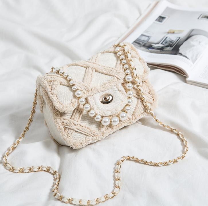 Shoulder Bags Lingge Pearl Cloth Bag Autumn/Winter All- Chain One-shoulder Messenger Women's, Grey
Shoulder Bags Lingge Pearl Cloth Bag Autumn/Winter All- Chain One-shoulder Messenger Women's, Grey