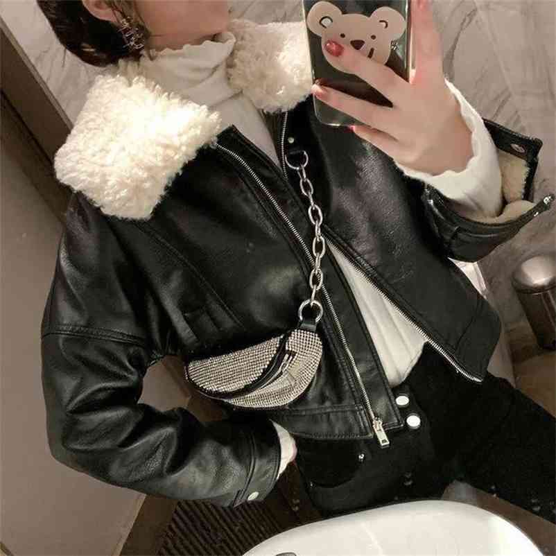 Women Winter Warm Faux Leather Coats With Fur Collar Lady Black Motorcycle Biker Short Outerwear Female Lamb Streetwear 210517
Women Winter Warm Faux Leather Coats With Fur Collar Lady Black Motorcycle Biker Short Outerwear Female Lamb Streetwear 210517