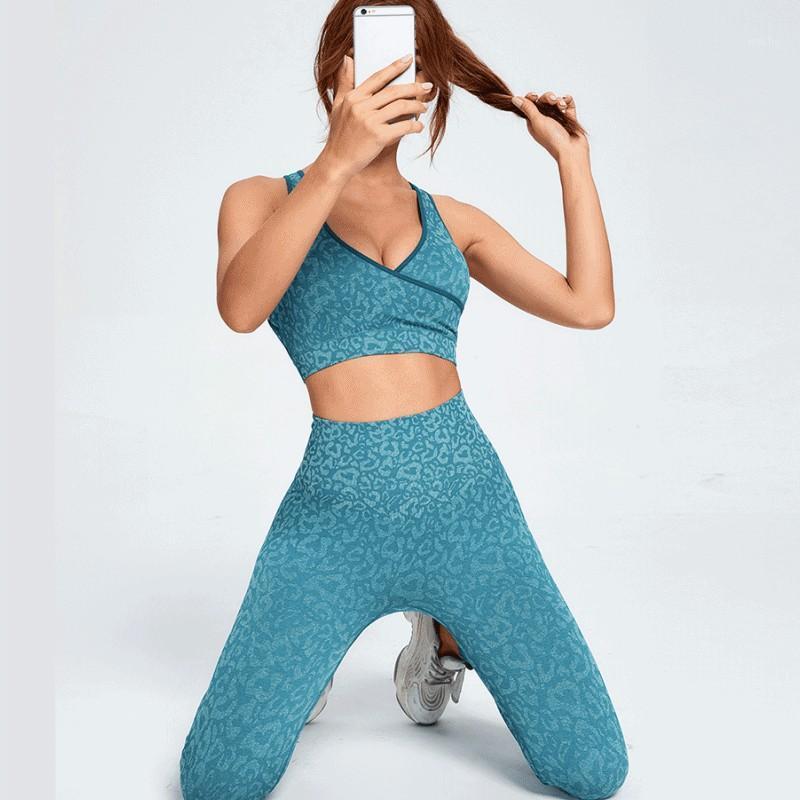 Yoga Outfit Seamless Set Fitness Clothing Leopard High Elastic Hip Sports Female Gym Workout Push Up Sport Bra 2pcs Suit Clothes, The blue sea
Yoga Outfit Seamless Set Fitness Clothing Leopard High Elastic Hip Sports Female Gym Workout Push Up Sport Bra 2pcs Suit Clothes, The blue sea