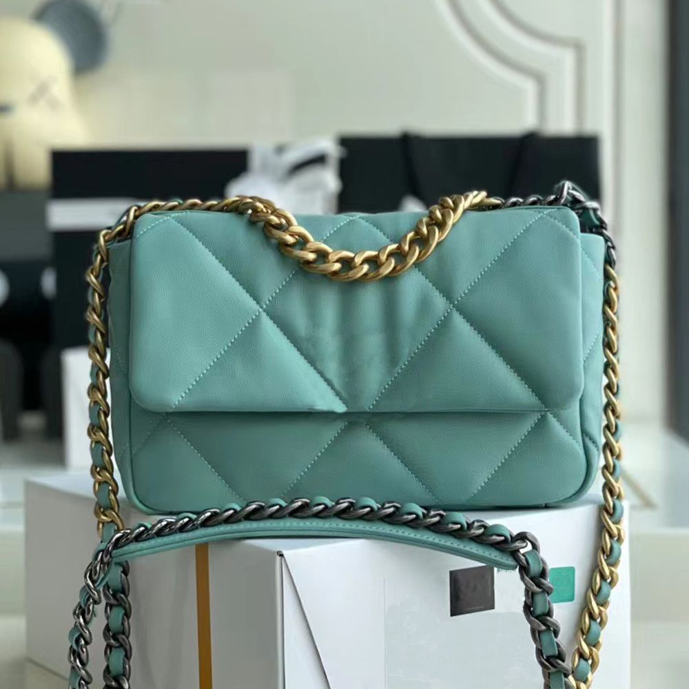 Chain Shoulder Bag Fashion Evening Bags rhombus decorative leather material retro casual diagonal handbag
Chain Shoulder Bag Fashion Evening Bags rhombus decorative leather material retro casual diagonal handbag