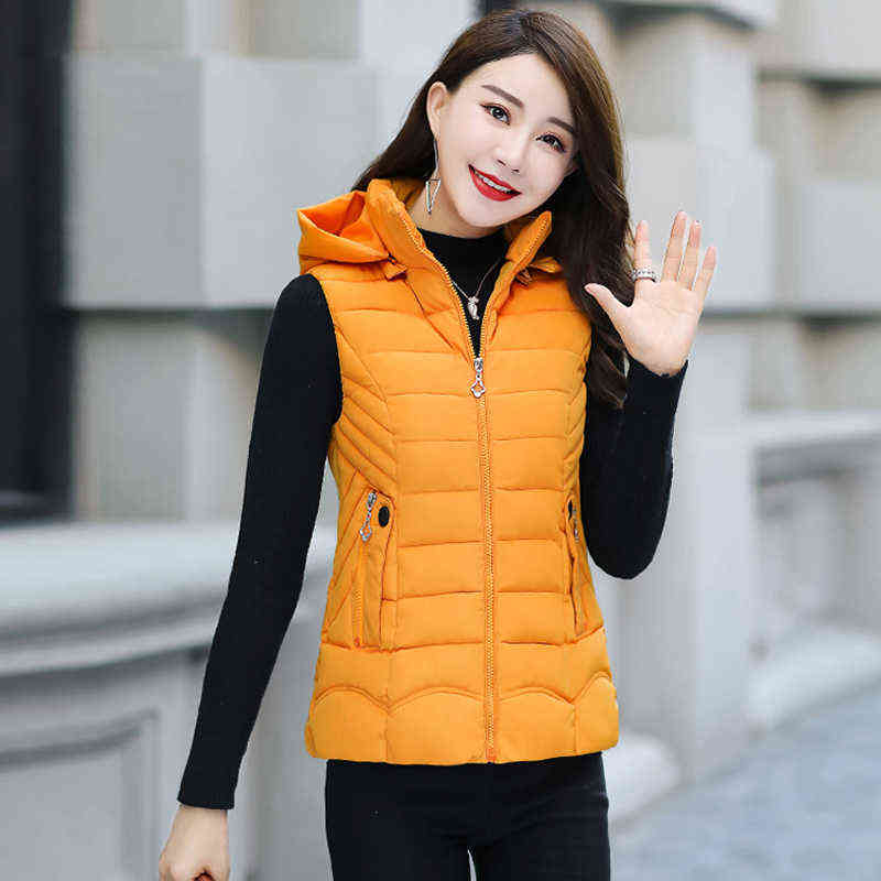 Slim Autumn Winter Vests Women Hooded Waistcoat Short Casual Cotton Padded Sleeveless Vest Jacket Solid Female Zipper 211120