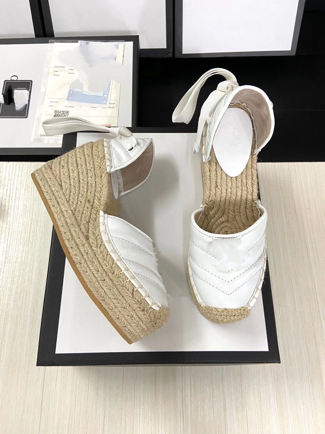 2021 high-heeled sandals thick bottom light twine braided cross strap fisherman shoes designer wild wedge comfortable canvas mkjee001
2021 high-heeled sandals thick bottom light twine braided cross strap fisherman shoes designer wild wedge comfortable canvas mkjee001
