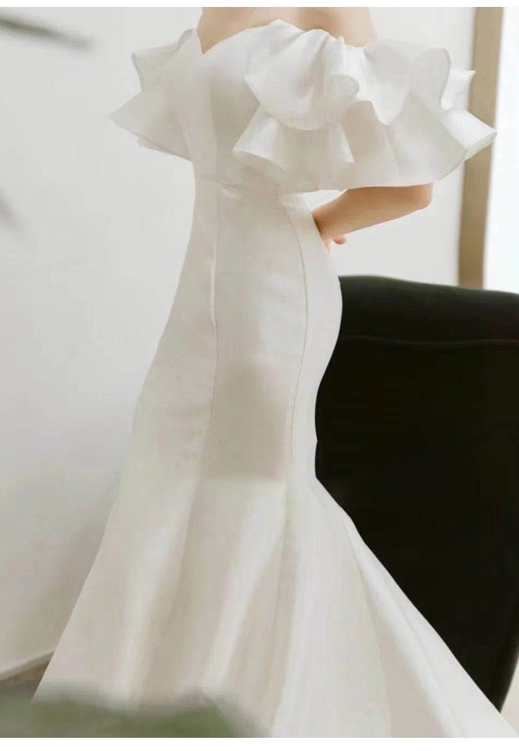 Simple Satin Mermaid Wedding Dresses For Bride Off The Shoulder Ruffles Women Dress Short Sleeves Back Lace-Up Plus Size Bridal Gowns 2022