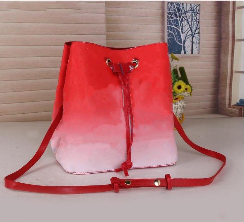 2021 Classic M41180 Women 2pcs set Totes Handbags Clutch bags purse Leather Shoulder Bags Hobo bag Boston Bags Sac à main France lady bag, Box
2021 Classic M41180 Women 2pcs set Totes Handbags Clutch bags purse Leather Shoulder Bags Hobo bag Boston Bags Sac à main France lady bag, Box
