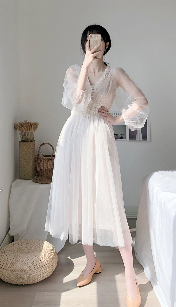 Spring Elegant Lace V-Neck Long Puff Sleeve Dress Vintage High Waist Mesh Sweet Boho Robe 210519