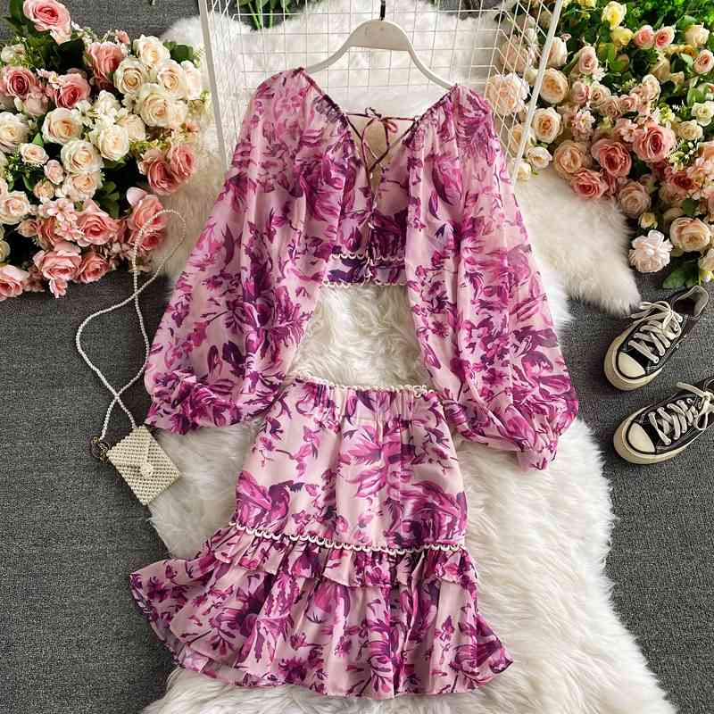 Ezgaga Two Piece Set Women Deep V-Neck Lantern Sleeve Crop Tops Lace Up Blouse High Waist Skirts Floral Printed Holiday Fashion 210430