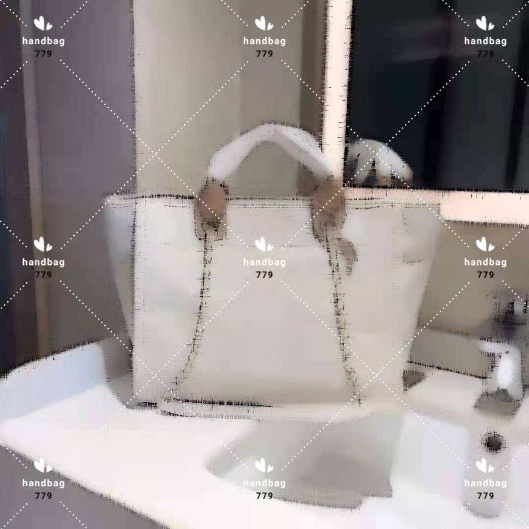 Elegant high quality shoulder bag with stylish classic beaded decorative ladies hand held summer resort beach shopping bags
Elegant high quality shoulder bag with stylish classic beaded decorative ladies hand held summer resort beach shopping bags