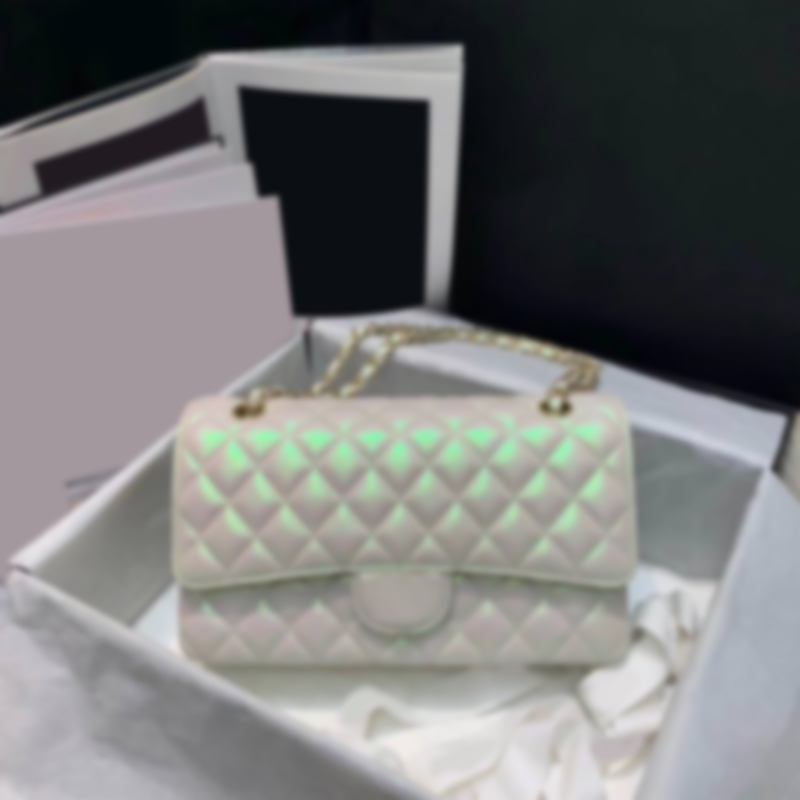 pearlescent cf chain flap bag classic pearlescent color 112 light pearly apricot one shoulder slant at will switch bags
pearlescent cf chain flap bag classic pearlescent color 112 light pearly apricot one shoulder slant at will switch bags
