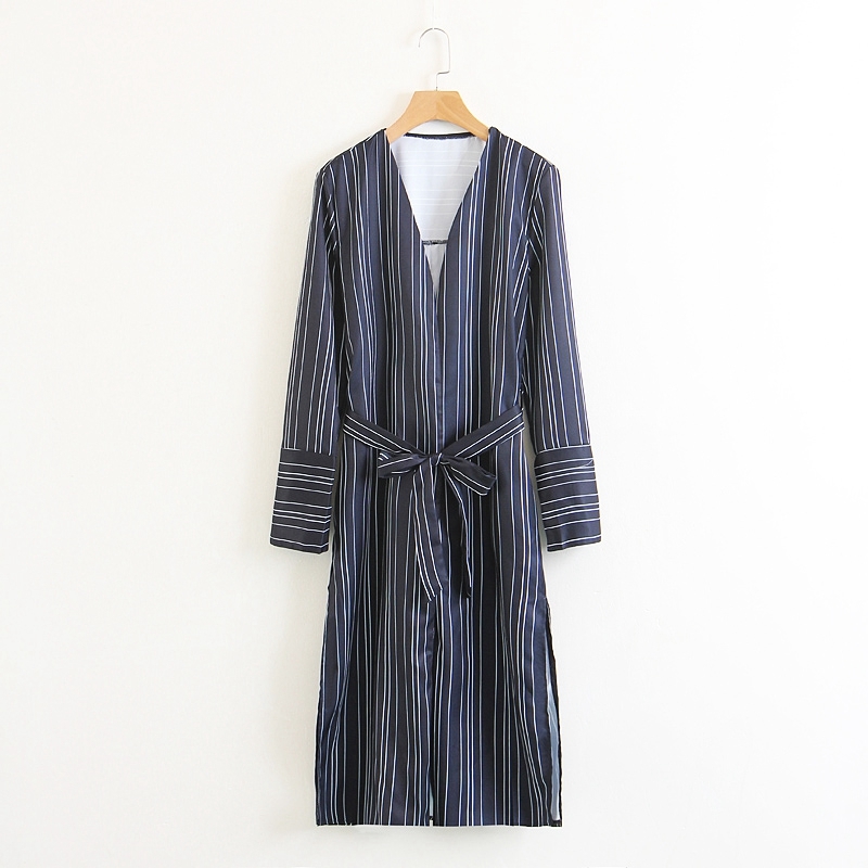 Women Casual Temperament Striped Midi Shirt Dress V neck Belted Long Sleeve Office Lady Trench Blouse Street wear XZ2472 210525, Navy blue
Women Casual Temperament Striped Midi Shirt Dress V neck Belted Long Sleeve Office Lady Trench Blouse Street wear XZ2472 210525, Navy blue