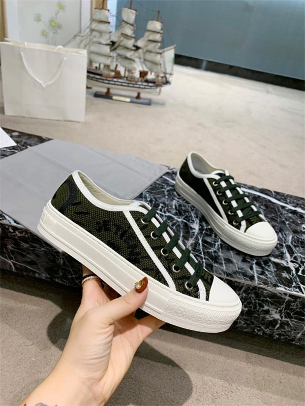 balencaiga fashion women designer casual ace shoes rivet bee sneakers with size 35--45 for sale lady shoe, Black
balencaiga fashion women designer casual ace shoes rivet bee sneakers with size 35--45 for sale lady shoe, Black