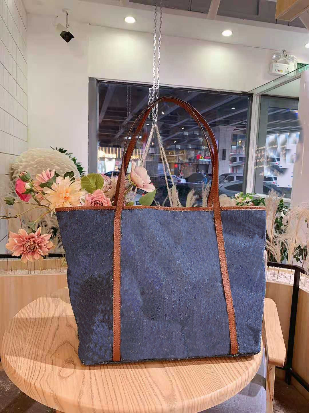 Women Purses Handbags Cowboy Presbyopic Shopping Messenger Beach Bags Woman Of Single Shoulder Bag Girls Tote Handbag, Vertical black
Women Purses Handbags Cowboy Presbyopic Shopping Messenger Beach Bags Woman Of Single Shoulder Bag Girls Tote Handbag, Vertical black