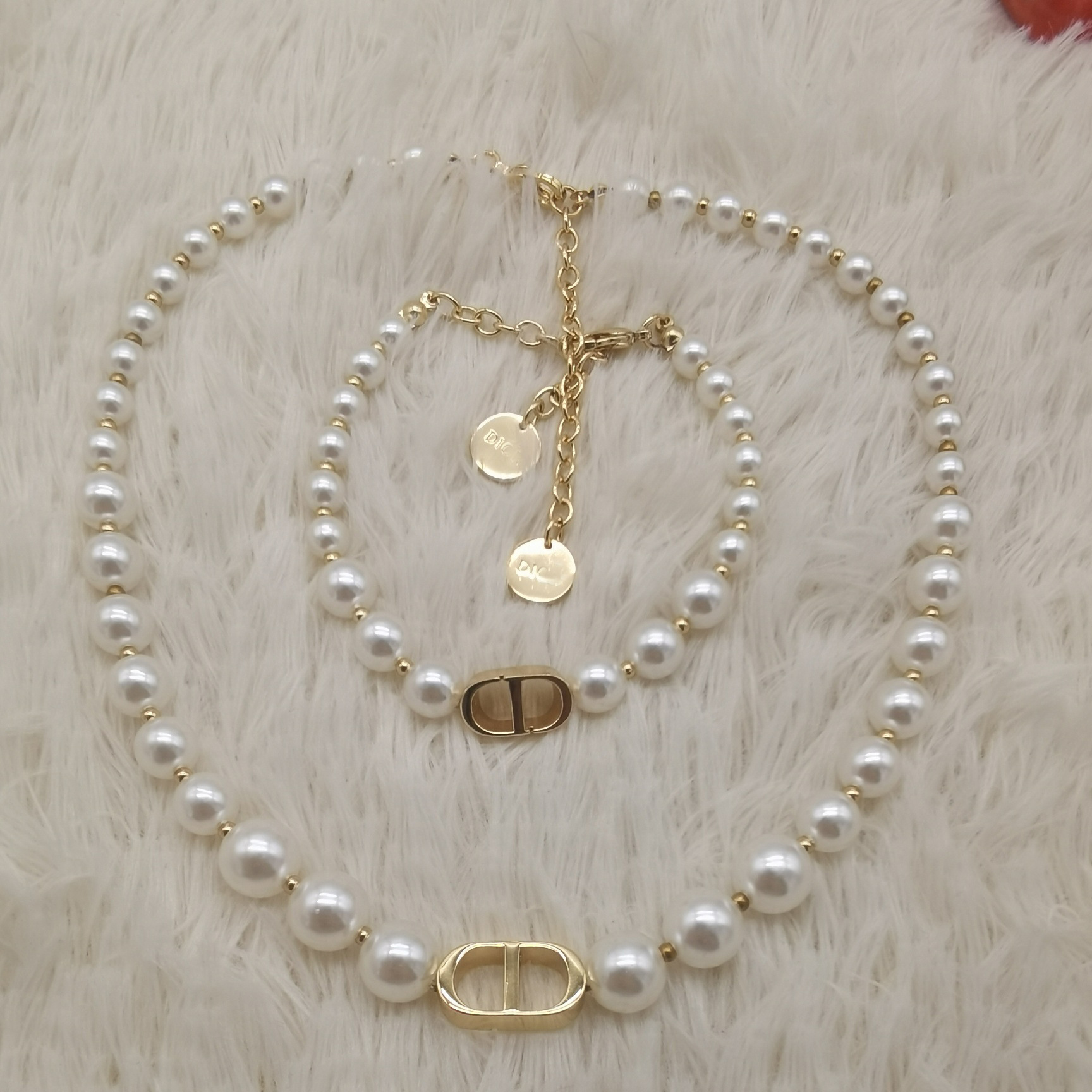 D / Di Family Light… - image