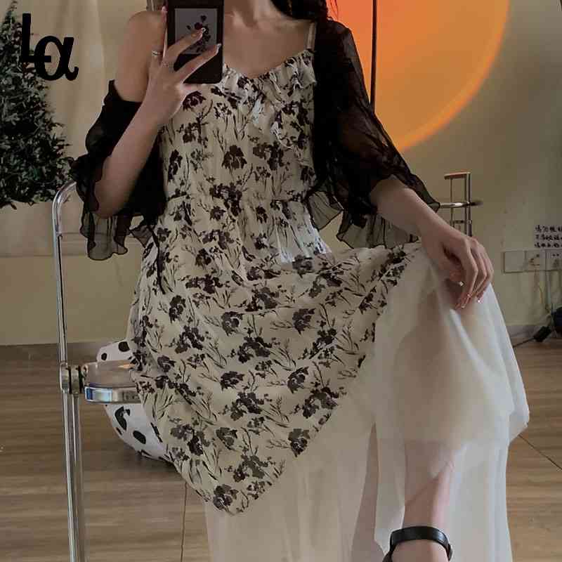 Vintage Floral Strap Dress Women Patchwork Elegant Sweet Korea Retro Midi Casual Holiday Fairy Summer 210519, Black dress
Vintage Floral Strap Dress Women Patchwork Elegant Sweet Korea Retro Midi Casual Holiday Fairy Summer 210519, Black dress