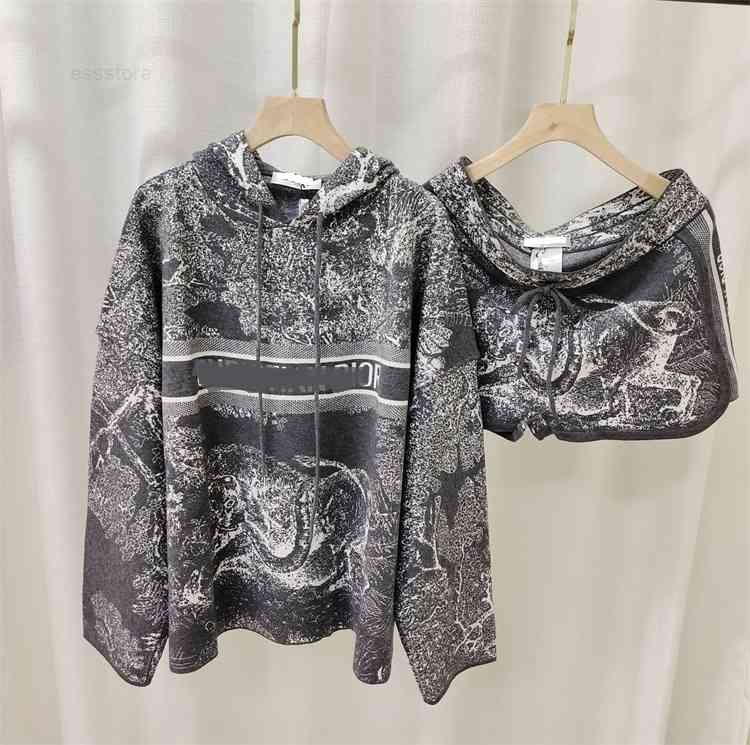 pants trousers d family hooded suit women's 21 summer and autumn products ruyi jungle animal pattern cashmere knitted long sleeve bai w, Black;white
pants trousers d family hooded suit women's 21 summer and autumn products ruyi jungle animal pattern cashmere knitted long sleeve bai w, Black;white