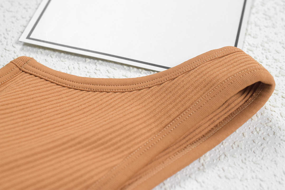 Seamless Yoga Sets Women 2 Piece Set Workout Clothes Biker Shorts Active Wear Sport 210821