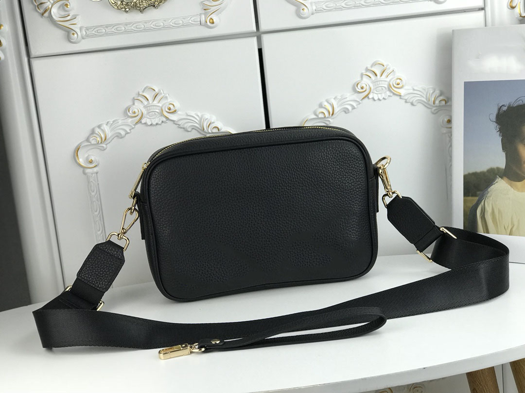Top fashion shoulder bag high-end leather designer outdoor sports casual men25*17*7cm, Black
Top fashion shoulder bag high-end leather designer outdoor sports casual men25*17*7cm, Black
