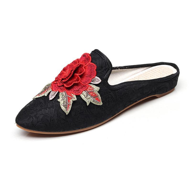 Slippers Veowalk Handmade 3D Flowers Embroidery Women Pointed Toe Cotton Mules Vintage Ladies Comfort Chinese Embroidered Shoes 3BFZ, Red
Slippers Veowalk Handmade 3D Flowers Embroidery Women Pointed Toe Cotton Mules Vintage Ladies Comfort Chinese Embroidered Shoes 3BFZ, Red