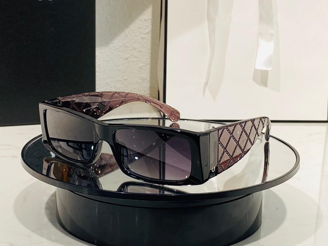 top quality 5425 womens Sunglasses for women men sun glasses fashion style protects eyes UV400 lens with case, White;black
top quality 5425 womens Sunglasses for women men sun glasses fashion style protects eyes UV400 lens with case, White;black