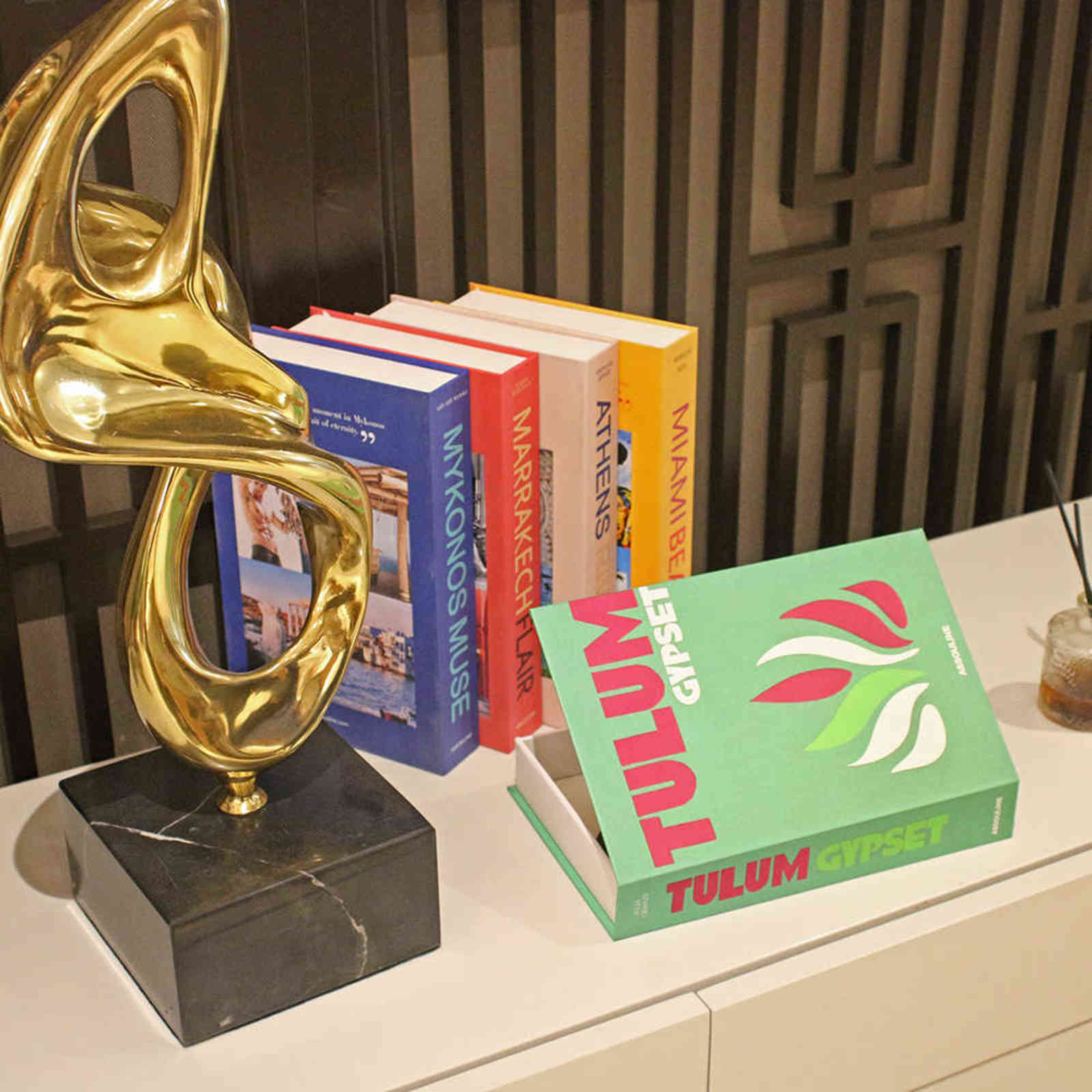 Openable Fake Books Imitation Book Box Nordic Simple English Pography Magazine Prop Books Model Room Study Home Decoration 211118
Openable Fake Books Imitation Book Box Nordic Simple English Pography Magazine Prop Books Model Room Study Home Decoration 211118