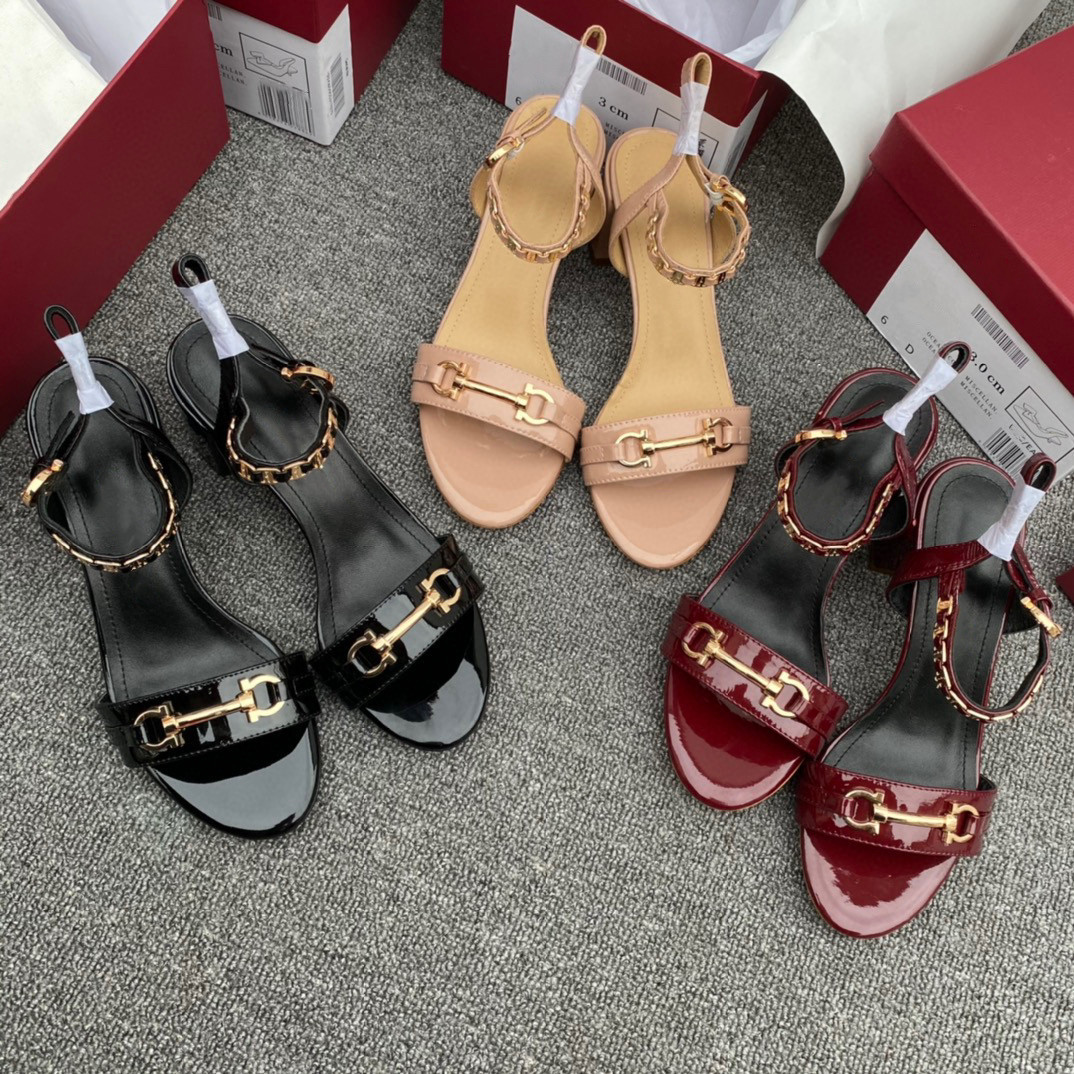 Prad 2021 red bottom Heel shoes models Wedding shoes Women Pointed Toe High Heels Studded Strappy Slingback Stilettos Leather Sandals Pumps, Choose the color
Prad 2021 red bottom Heel shoes models Wedding shoes Women Pointed Toe High Heels Studded Strappy Slingback Stilettos Leather Sandals Pumps, Choose the color