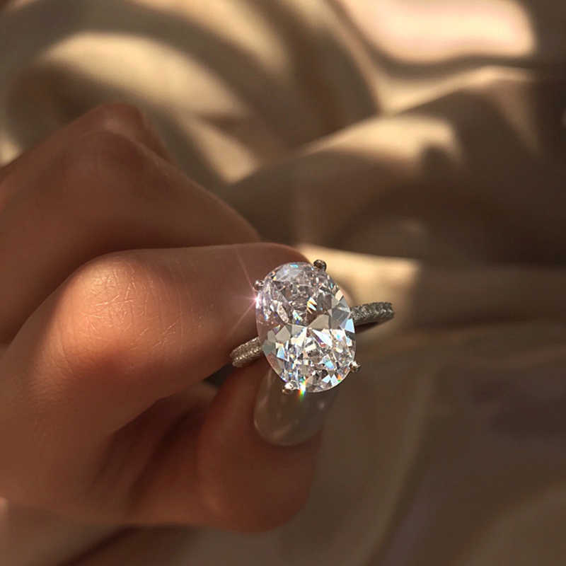 Ring Big Oval Platinum Plated Zircon Ring Engagement Wedding Ring JewelryIVD2i, Slivery;golden
Ring Big Oval Platinum Plated Zircon Ring Engagement Wedding Ring JewelryIVD2i, Slivery;golden