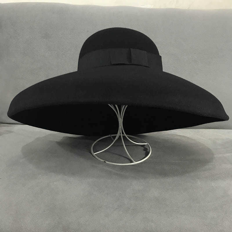 Retro Style Black Pure Wool Felt Floppy Hat Wide Brim Women Winter Fedora Cloche Bowler Hat Ribbon Band Wedding Party Church Hat 210531