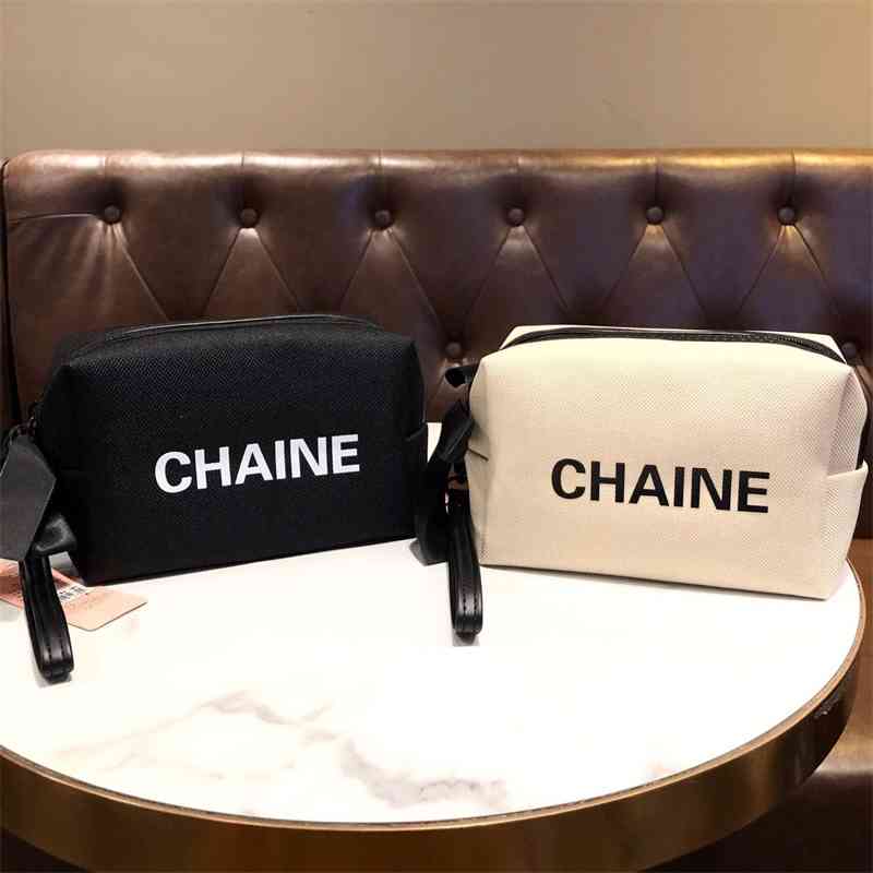fog flower small fragrance flax cosmetic bow portable wind letter fashion quartet large capacity storage bag
fog flower small fragrance flax cosmetic bow portable wind letter fashion quartet large capacity storage bag