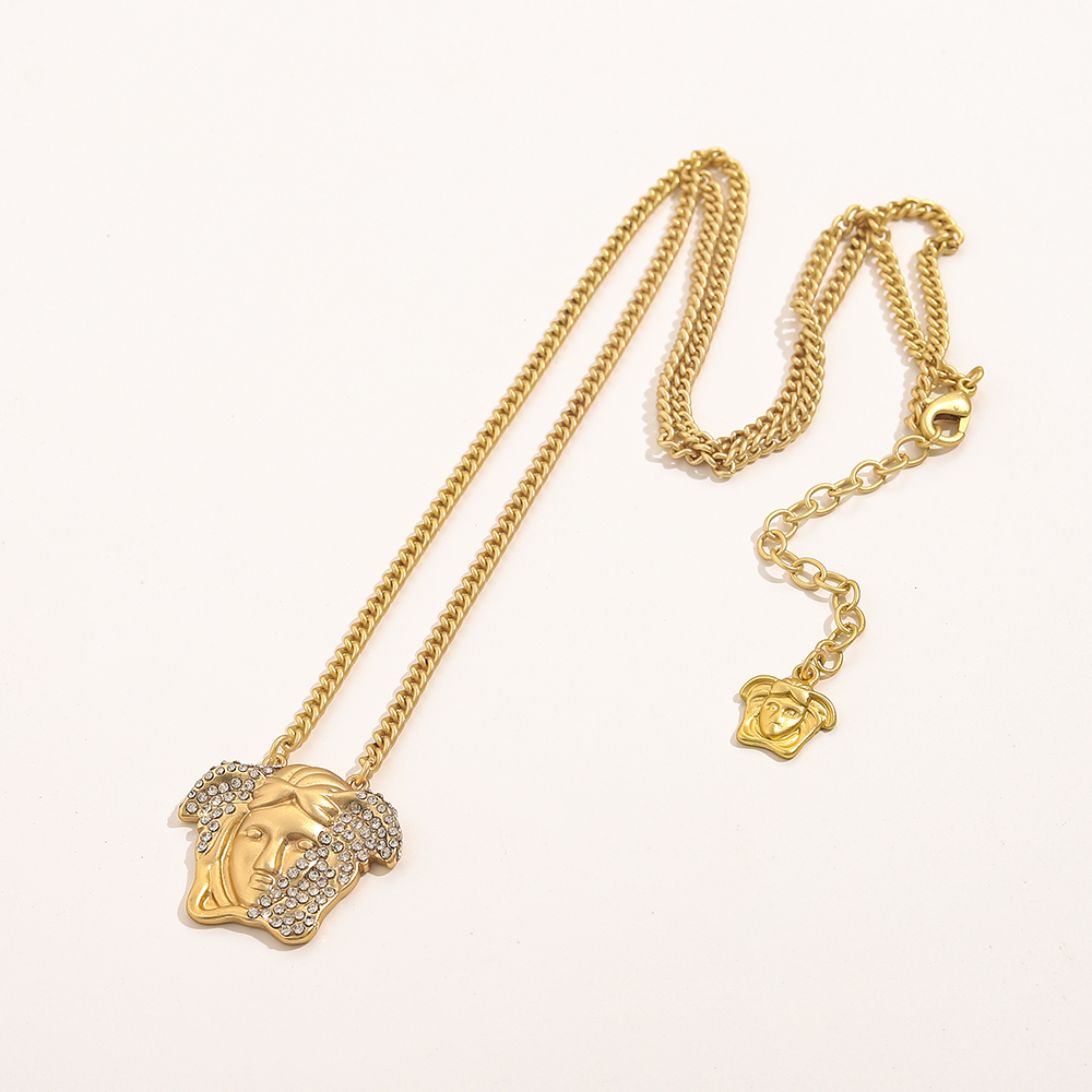 20color Famous Brand Designer Double Letter Pendant Necklaces 18K Gold Plated Crystal Tassel Stainless Steel Sweater Necklace Women Wedding Jewerlry Accessories
20color Famous Brand Designer Double Letter Pendant Necklaces 18K Gold Plated Crystal Tassel Stainless Steel Sweater Necklace Women Wedding Jewerlry Accessories