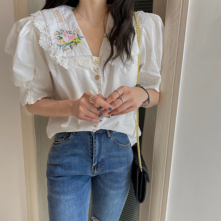 Summer Retro Elegant Gentle Fashion Heavy Industry Embroidery Flowers Splicing Lace Ladies Puff Sleeve Sweet Shirt 210515