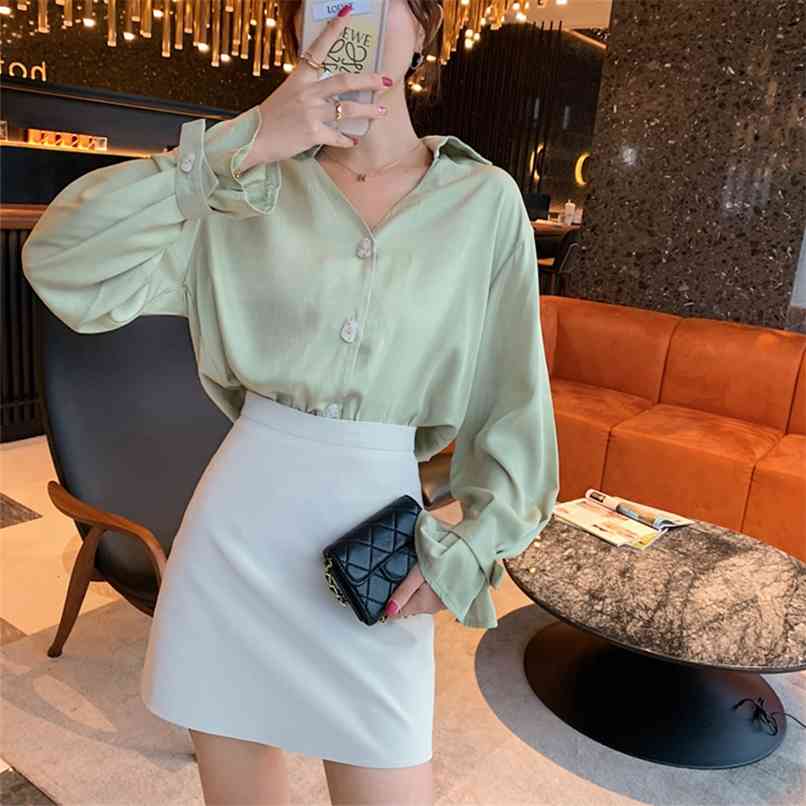 Fashion women' blouse spring Korean small V-neck single-breasted long-sleeved CHIC shirt women 210520, Light green
Fashion women' blouse spring Korean small V-neck single-breasted long-sleeved CHIC shirt women 210520, Light green