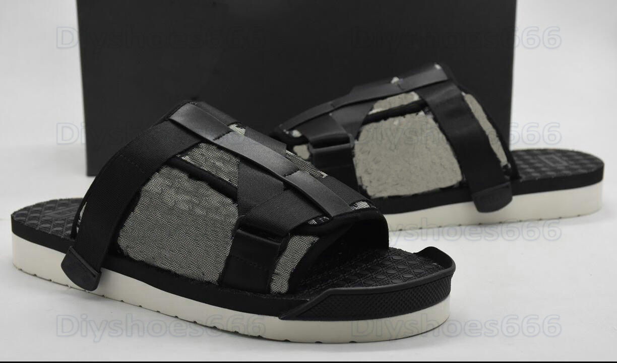 Paris Alpha Slipper for Men Oblique Jacquard Mens Sandal Slide Designer Embroidered Sandals Slippers Summer Mans Slides Loafers Italy Luxury, Black
Paris Alpha Slipper for Men Oblique Jacquard Mens Sandal Slide Designer Embroidered Sandals Slippers Summer Mans Slides Loafers Italy Luxury, Black