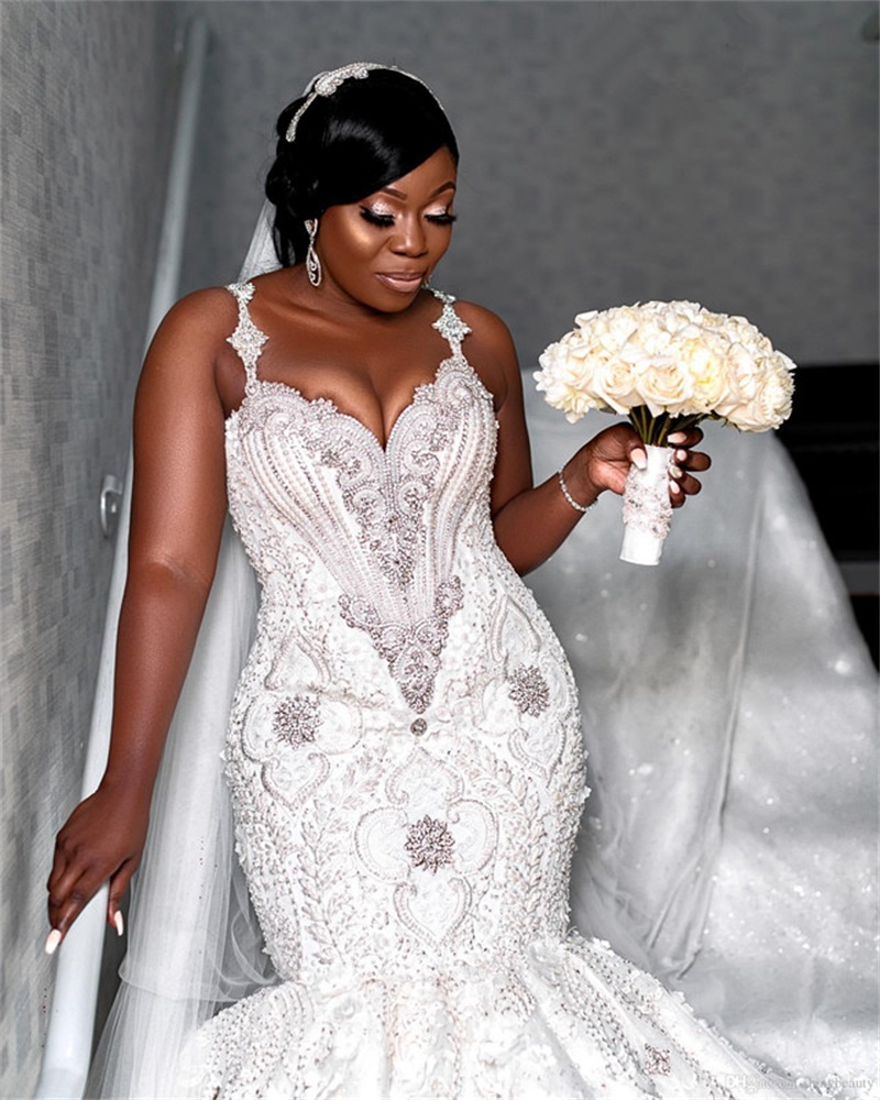 Plus Size Mermaid Wedding Dress Luxury Crystal Beads Design Bridal Gowns With Spaghetti Strap Sleeveless Summer Marriage Dresses Custom Made Church Ro