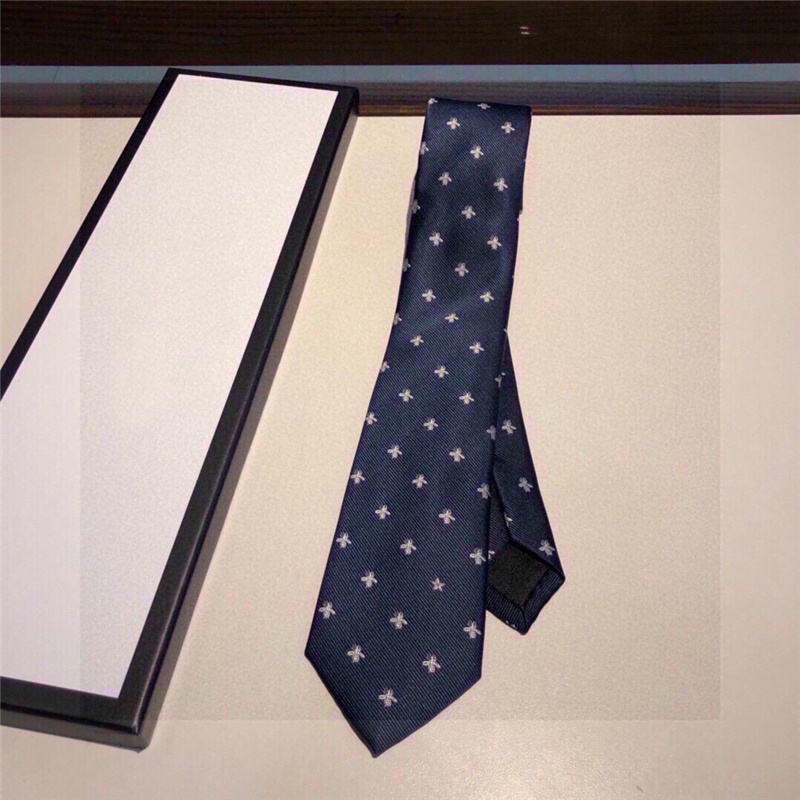

Mens Designer Ties 100% Silk Jacquard Brand Classic Bee Print Handmade Necktie For Men Wedding Casual Business Fashion Neck Tie With Box, Blue;purple