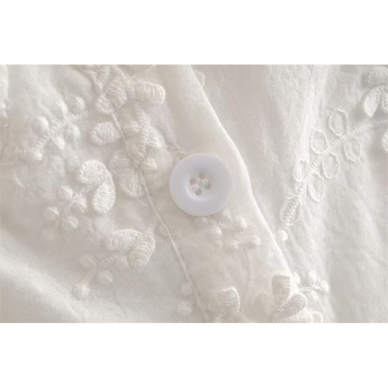 Vintage France style White 3D Embroidery Flower Women Dress Holiday Wood ears Ruffles Short Sleeve Tea Dresses 210429