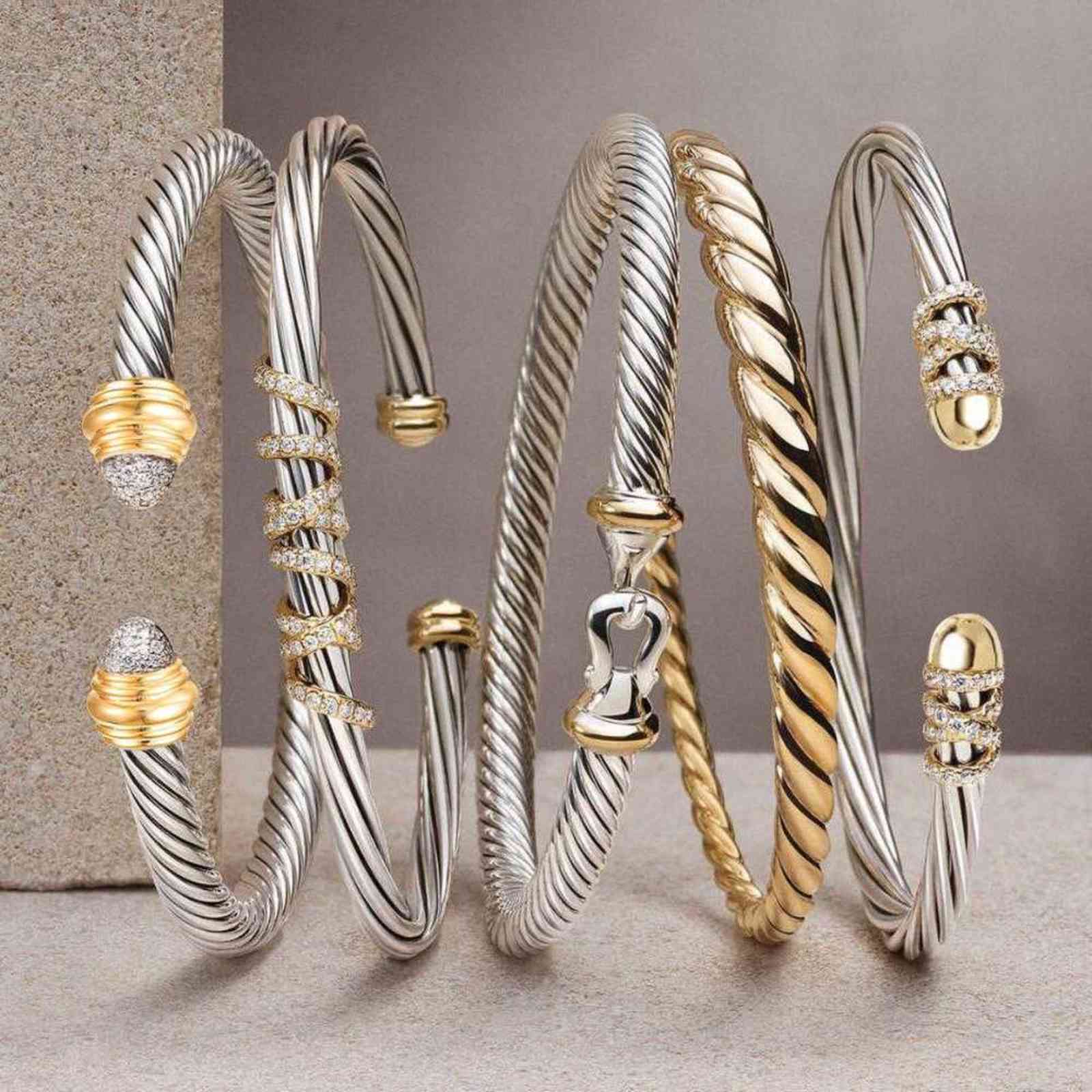 GODKI Trendy Chain Luxury Stackable Bangle Cuff For Women Wedding Full Cubic Zircon Crystal CZ Dubai Silver Color Party Bracelet 211117
GODKI Trendy Chain Luxury Stackable Bangle Cuff For Women Wedding Full Cubic Zircon Crystal CZ Dubai Silver Color Party Bracelet 211117