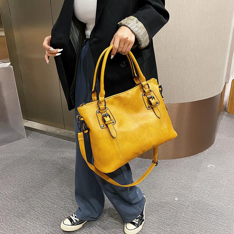 Evening Bags Luxury Handbags Women Designer Yellow High Quality Soft Leather Handbag Brand Top-handle Bag Female Shoulder
Evening Bags Luxury Handbags Women Designer Yellow High Quality Soft Leather Handbag Brand Top-handle Bag Female Shoulder