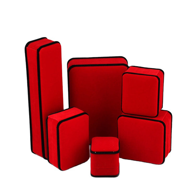 Square Shape Velvet Jewelry Packaging Holder Red Black Color Boxes For Pendant Necklace Bracelets Ring Earring Case Decor
Square Shape Velvet Jewelry Packaging Holder Red Black Color Boxes For Pendant Necklace Bracelets Ring Earring Case Decor