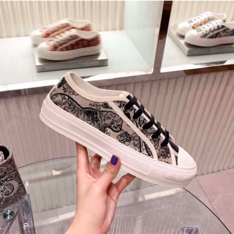 Ladies Espadrilles Sneakers Luxury 3D Embroidery Casual Shoe Newest Canvas Low Top Platform Leather Sneaker Letters Lace Up Woman Shoes Fashion, Black
Ladies Espadrilles Sneakers Luxury 3D Embroidery Casual Shoe Newest Canvas Low Top Platform Leather Sneaker Letters Lace Up Woman Shoes Fashion, Black